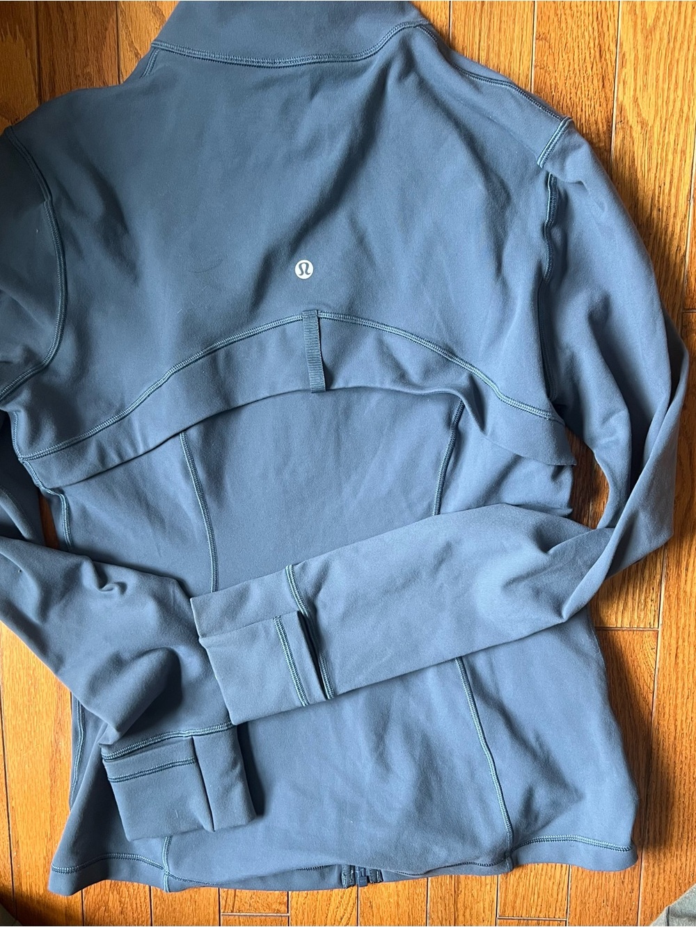 Lululemon  Women’s dark blue full length define jacket